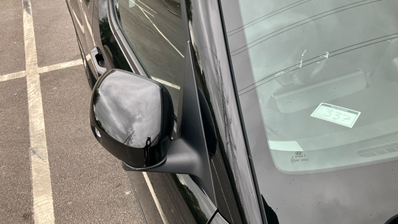 Hyundai INSTER 85kW 02 49kWh 5dr Auto Electric Hatchback